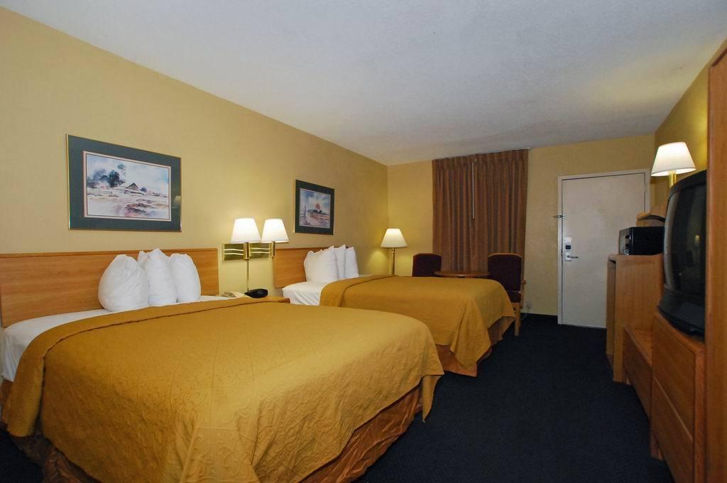 Quality Inn Fredericksburg-Central Park Area Pokój zdjęcie