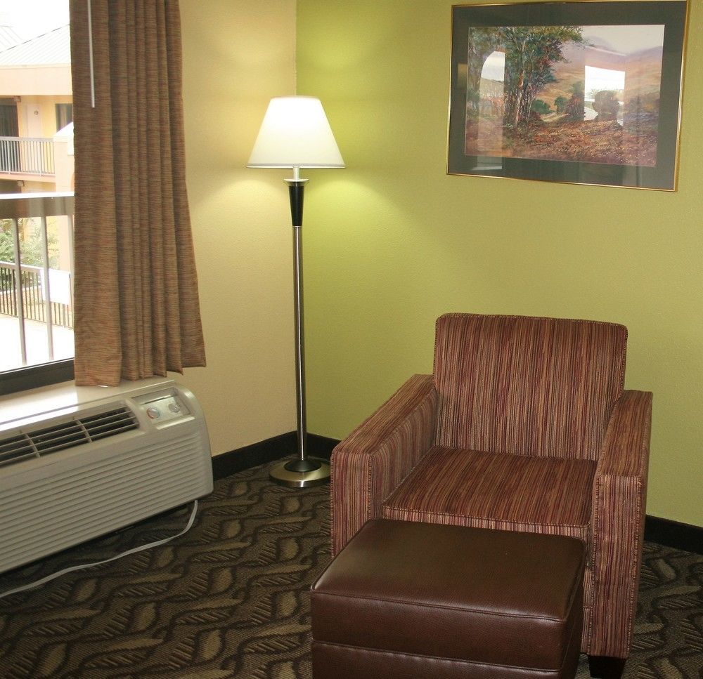 Quality Inn Fredericksburg-Central Park Area Zewnętrze zdjęcie