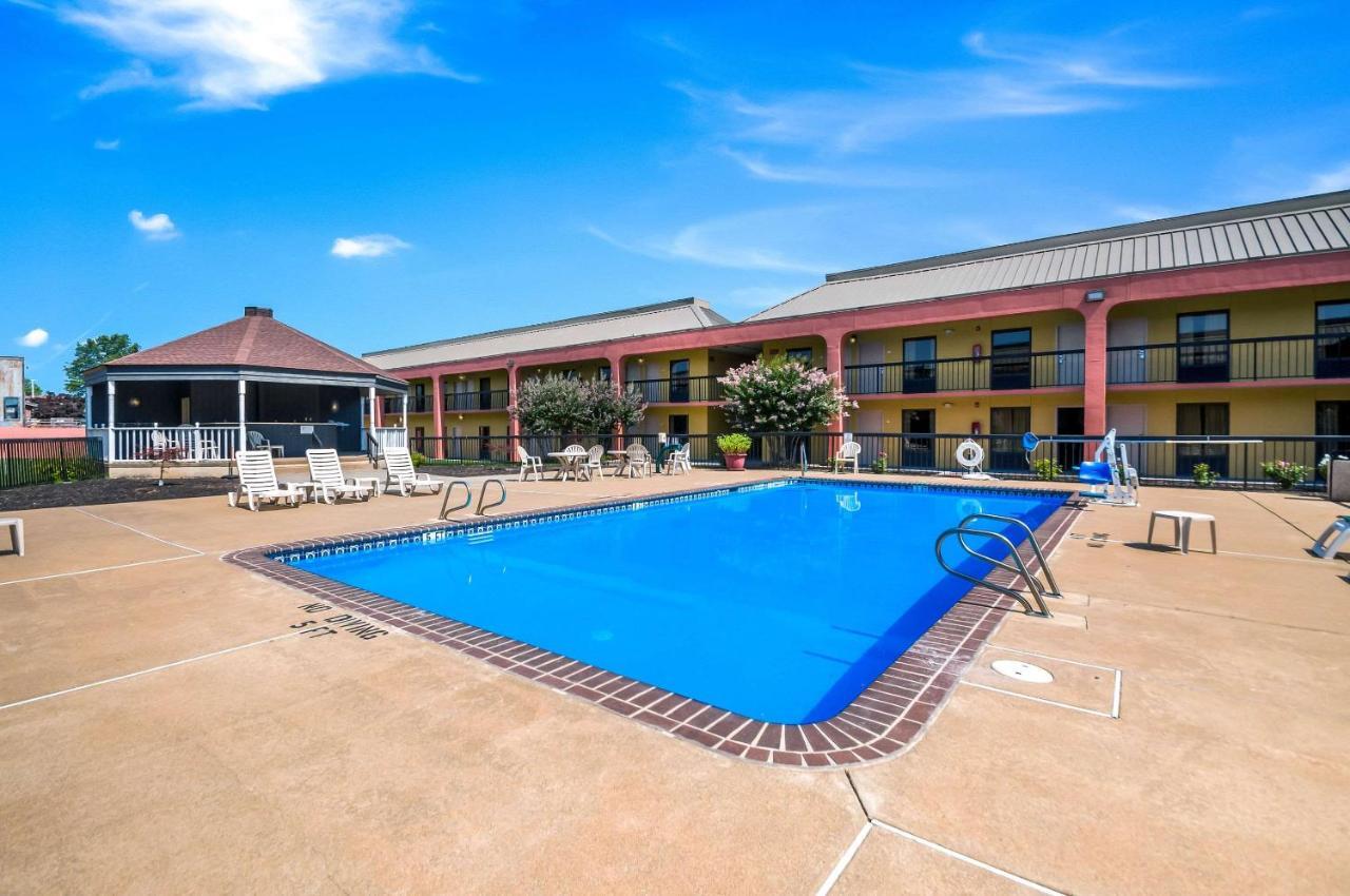 Quality Inn Fredericksburg-Central Park Area Zewnętrze zdjęcie