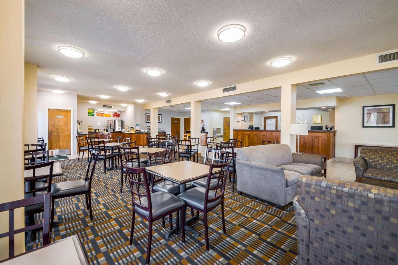 Quality Inn Fredericksburg-Central Park Area Zewnętrze zdjęcie